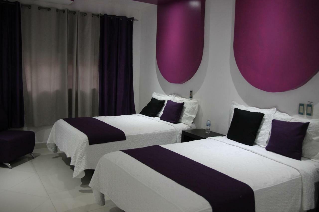 Hotel Dluxe ซานฮวน เด ลอสลากอส ภายนอก รูปภาพ