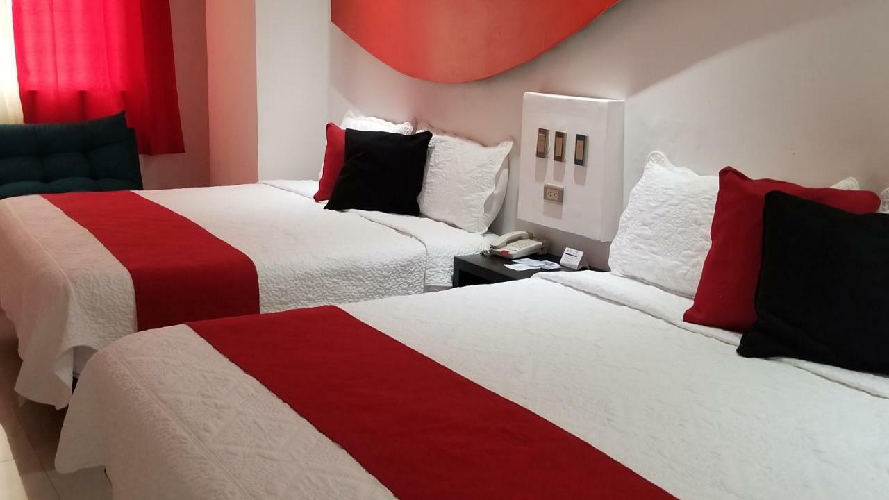 Hotel Dluxe ซานฮวน เด ลอสลากอส ภายนอก รูปภาพ