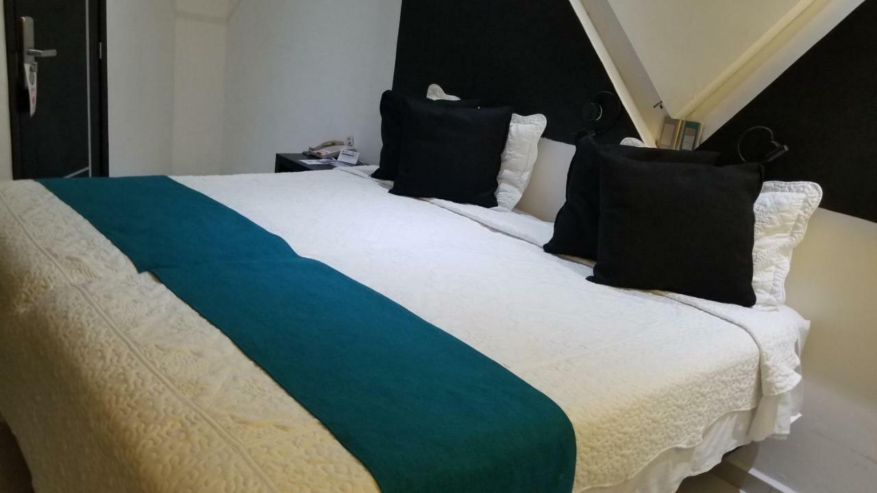 Hotel Dluxe ซานฮวน เด ลอสลากอส ภายนอก รูปภาพ