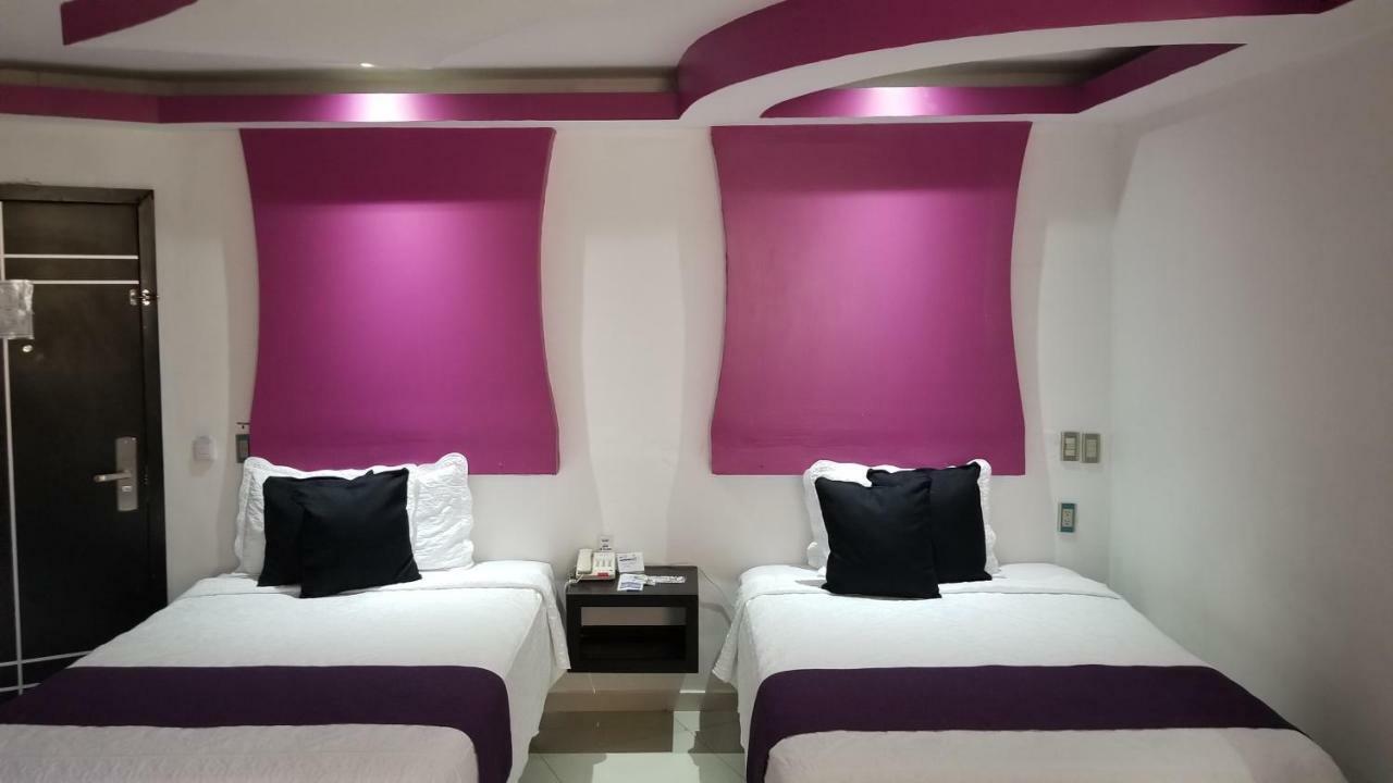 Hotel Dluxe ซานฮวน เด ลอสลากอส ภายนอก รูปภาพ
